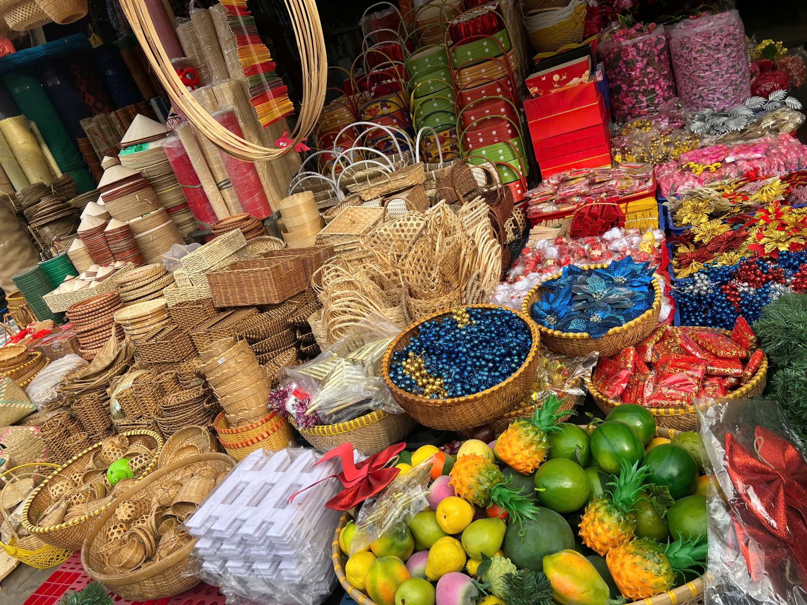 Chọn mãng giỏ quà Tết 2026 - 7 bí quyết gói quà đẹp chuyên nghiệp