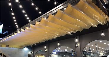 Lắp đặt bạt xếp cho quán cà phê đẹp, sang trọng